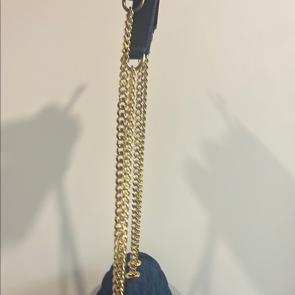 New Denim Quilted Chain Shoulder Bag - Picture 4 of 9